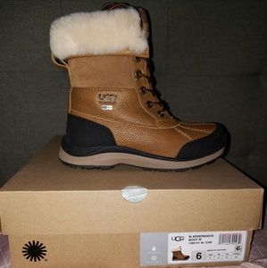 Womens UGG Adirondack Boot III